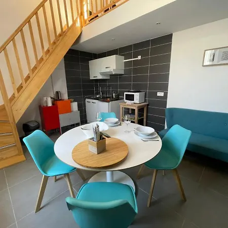 Les Logis Des Vignobles Emilion En Duplex N 2 Avec Terrasse * Saint-Émilion