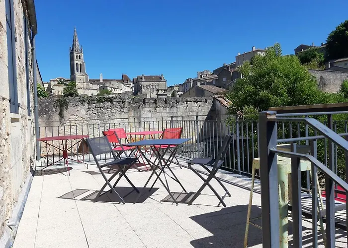 Les Logis Des Vignobles Emilion En Duplex N 2 Avec Terrasse